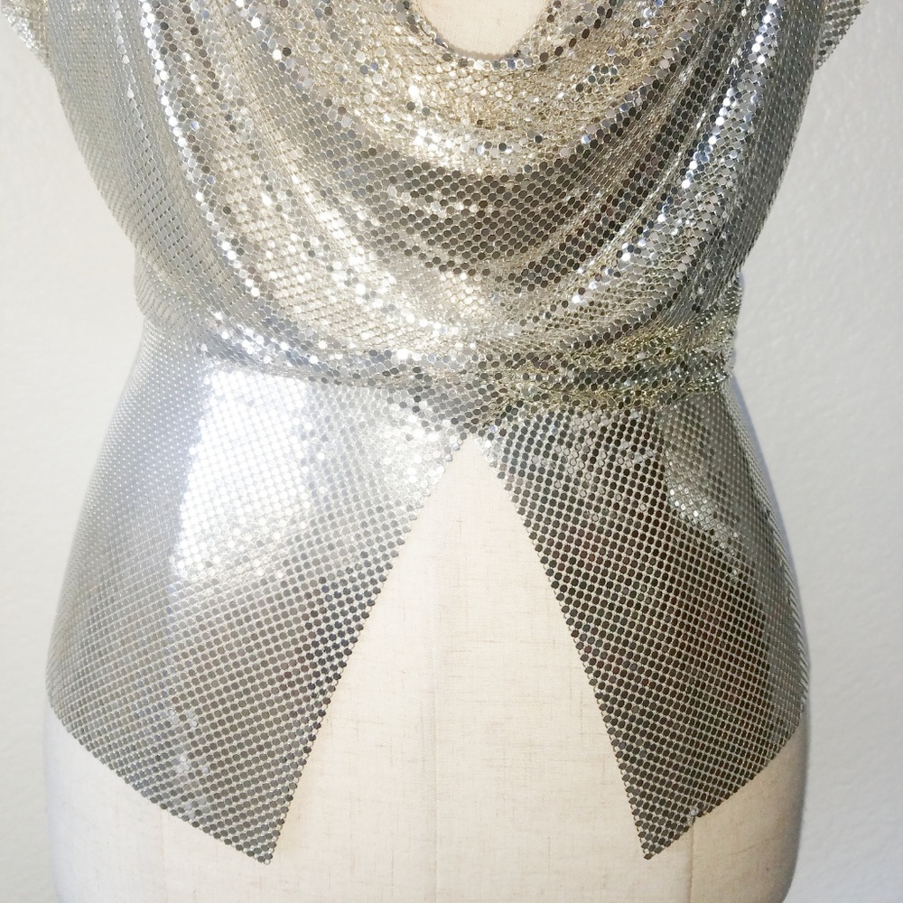 WHITING & DAVIS Silver Chainmail Metal Mesh Top OS - Picture 4 of 8